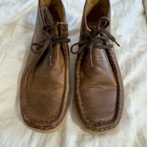 Kids Clark’s Wallabes Brown Leather Shoes